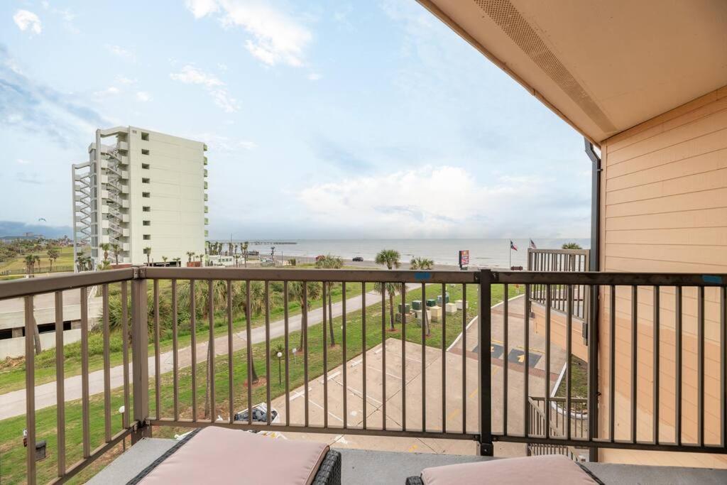 Baca Beach Escape I - 3 Pools - Pet Friendly Galveston Exterior foto